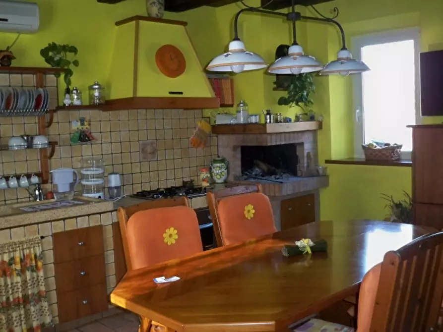 Immagine 4 di Rustico / casale in vendita  a Senigallia