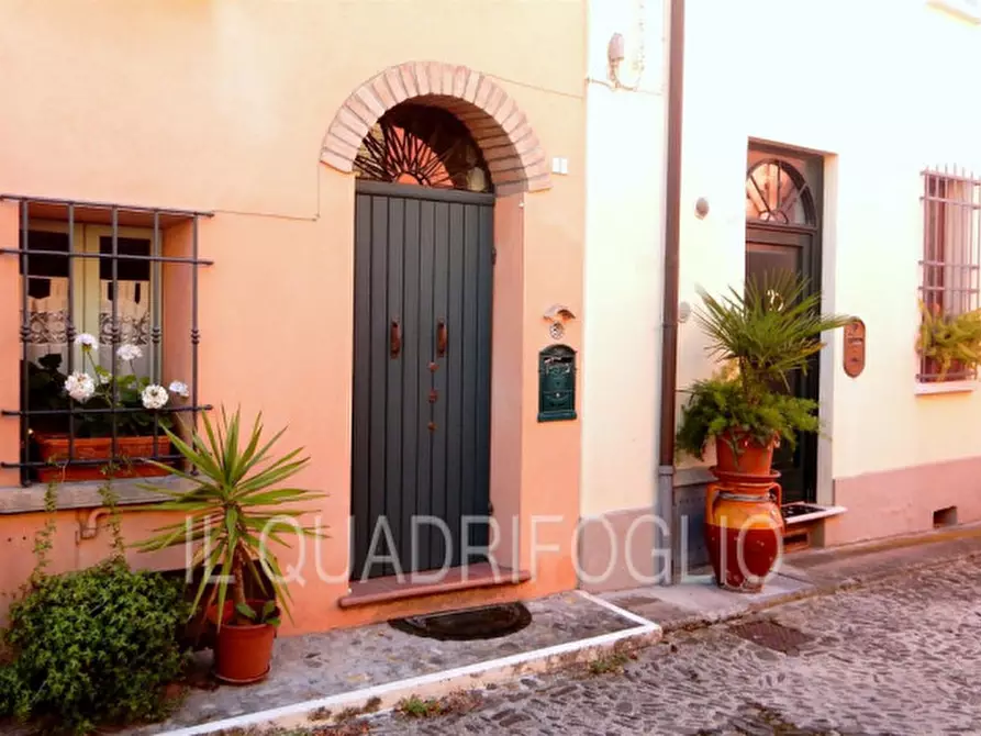 Immagine 1 di Appartamento in affitto  a Cesena
