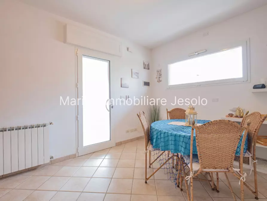 Immagine 8 di Appartamento in vendita  in via foscolo a Jesolo