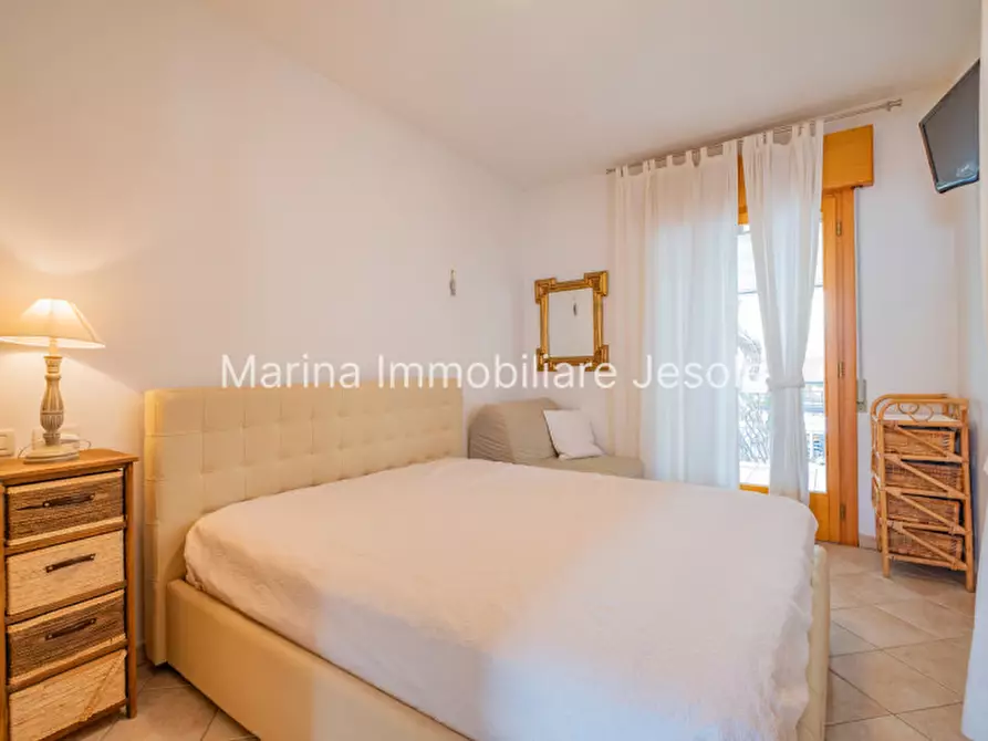 Immagine 9 di Appartamento in vendita  in via foscolo a Jesolo