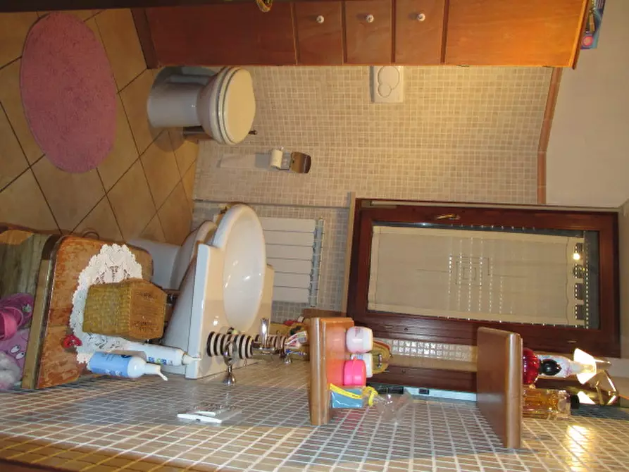 Immagine 9 di Appartamento in vendita  a Trecastelli