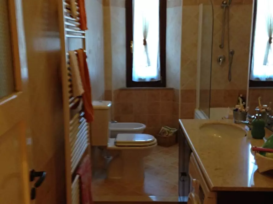 Immagine 35 di Appartamento in vendita  a Ancona