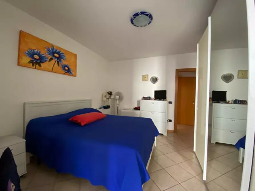 Immagine 7 di Appartamento in vendita  in via abruzzi a Mozzecane