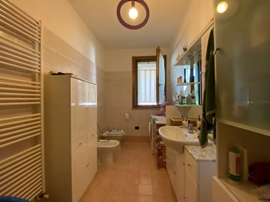 Immagine 10 di Appartamento in vendita  in via abruzzi a Mozzecane