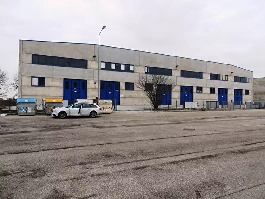 Immagine 3 di Capannone industriale in vendita  in via 11 settembre 2001 a Longiano