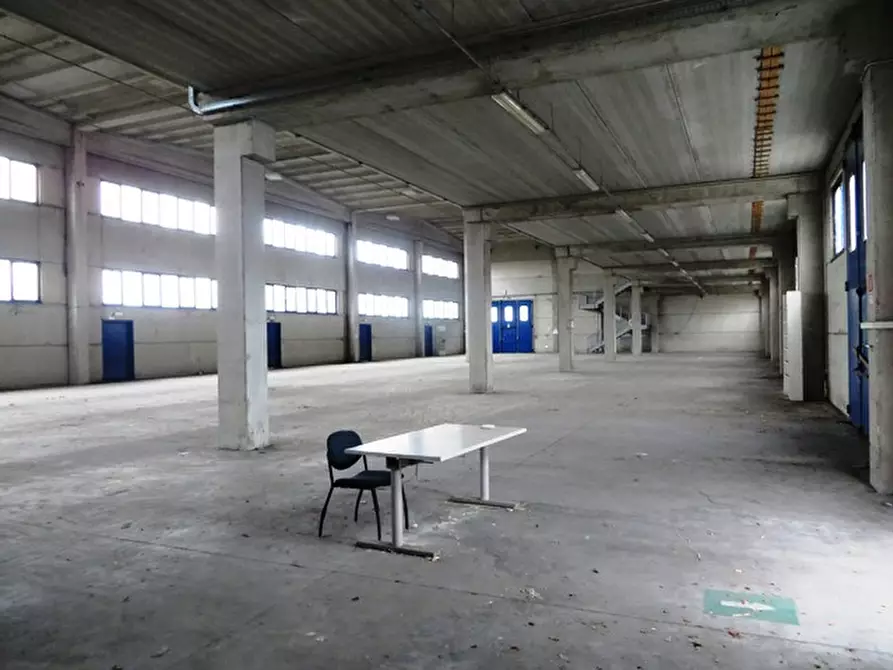 Immagine 7 di Capannone industriale in vendita  in via 11 settembre 2001 a Longiano