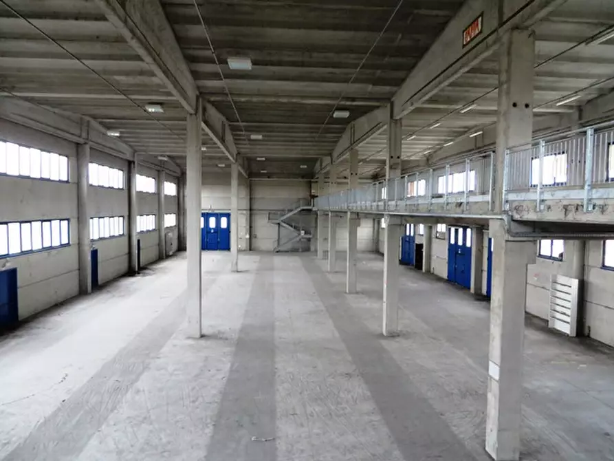 Immagine 14 di Capannone industriale in vendita  in via 11 settembre 2001 a Longiano