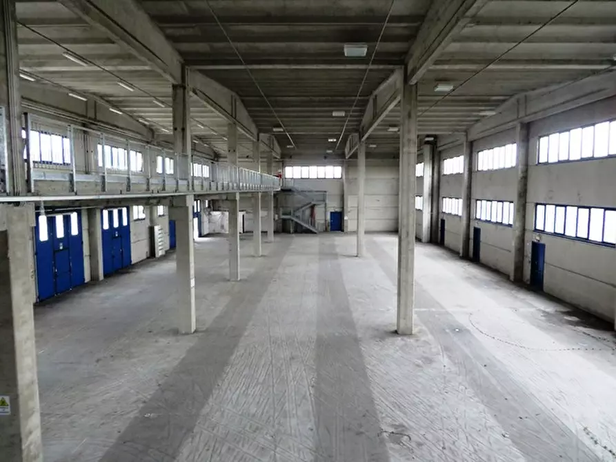 Immagine 18 di Capannone industriale in vendita  in via 11 settembre 2001 a Longiano