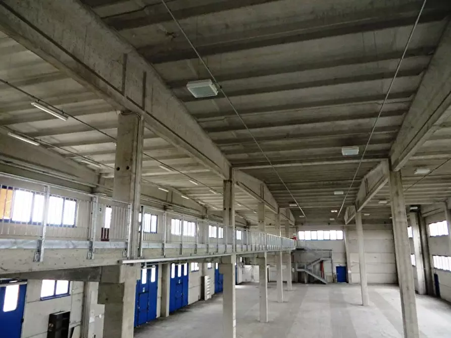 Immagine 19 di Capannone industriale in vendita  in via 11 settembre 2001 a Longiano