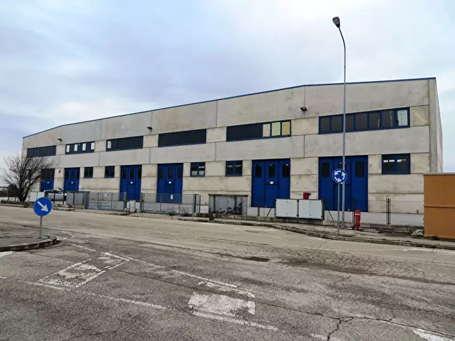 Immagine 31 di Capannone industriale in vendita  in via 11 settembre 2001 a Longiano