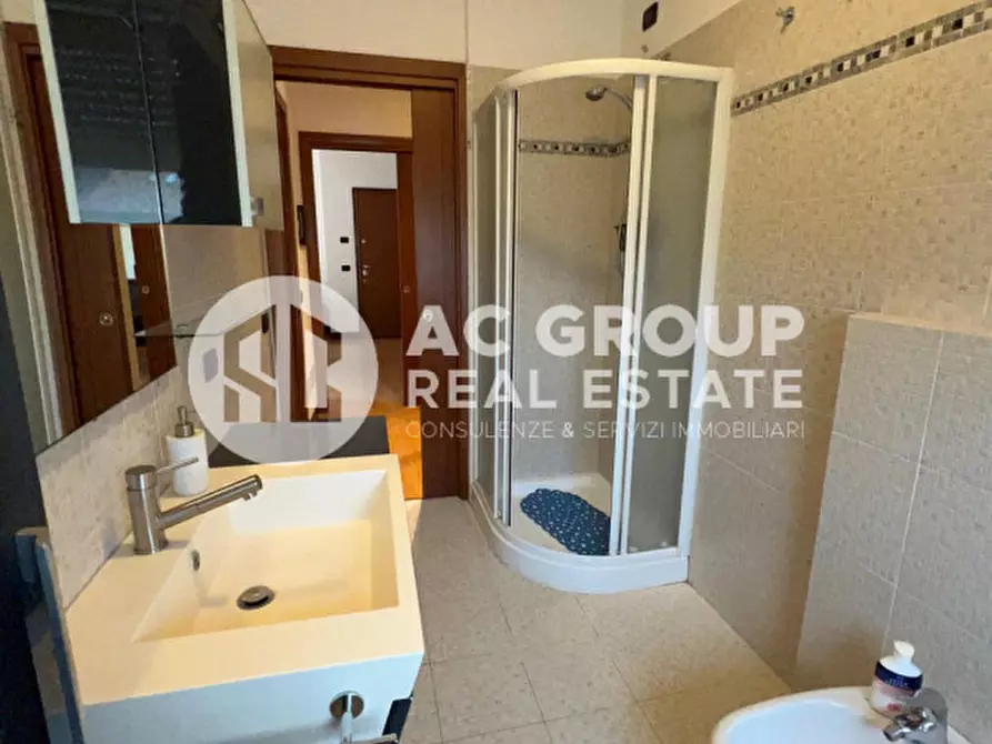 Immagine 10 di Appartamento in affitto  in via Carducci a Saronno