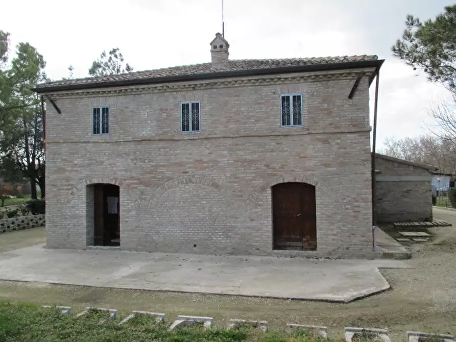 Immagine 2 di Rustico / casale in vendita  a Senigallia