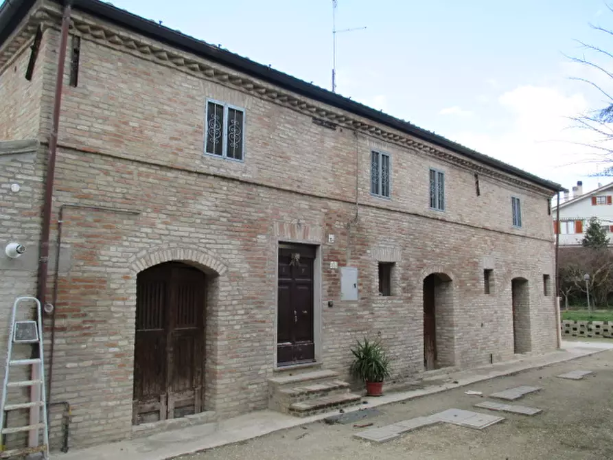 Immagine 3 di Rustico / casale in vendita  a Senigallia
