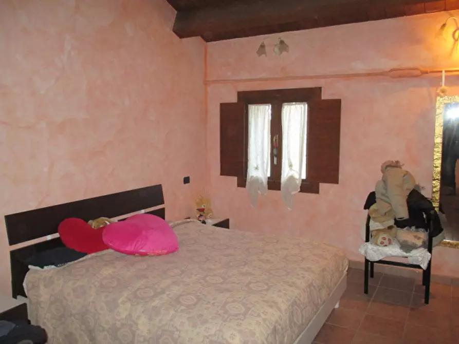 Immagine 5 di Rustico / casale in vendita  a Senigallia
