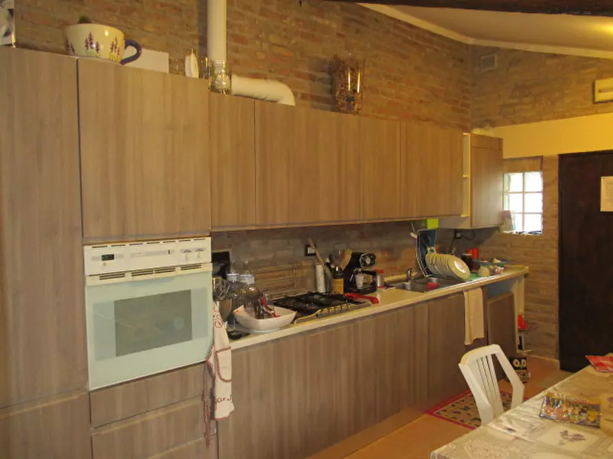 Immagine 15 di Rustico / casale in vendita  a Senigallia