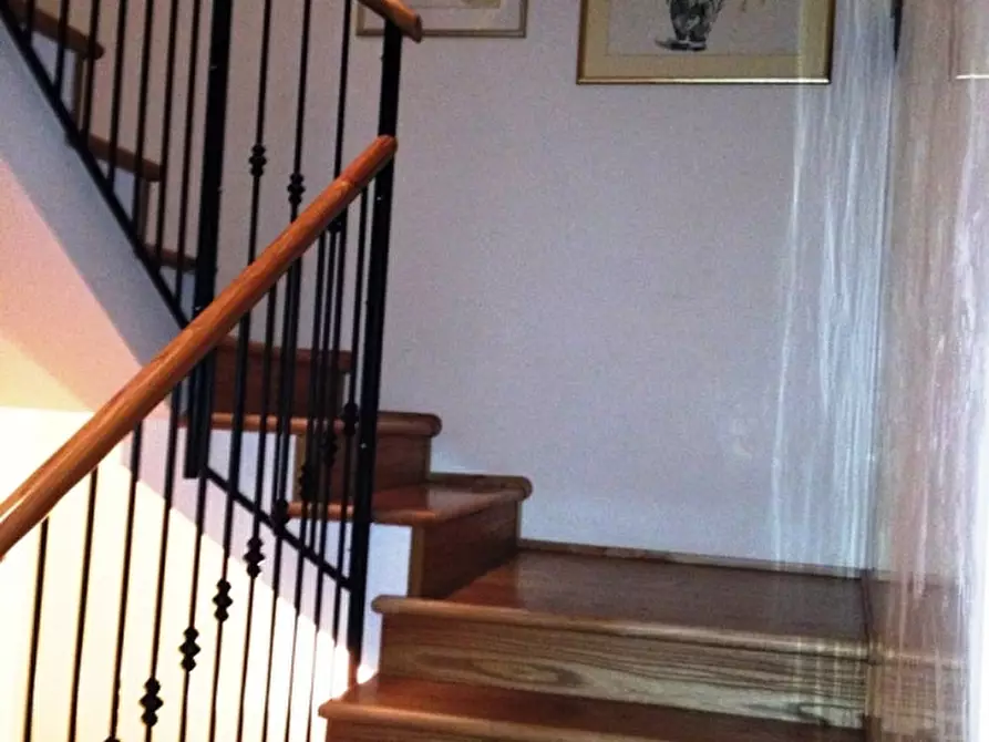 Immagine 4 di Palazzo in vendita  a Padova