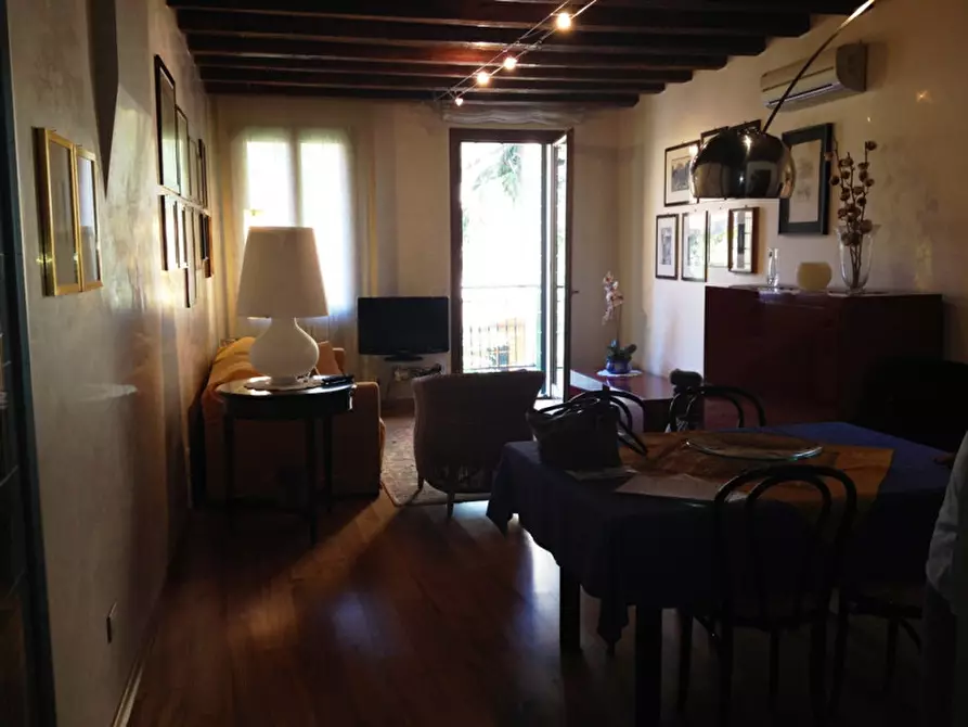 Immagine 1 di Palazzo in vendita  a Padova