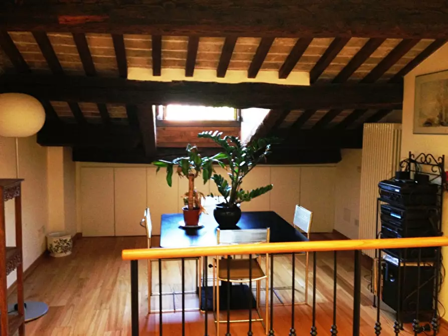 Immagine 10 di Palazzo in vendita  a Padova