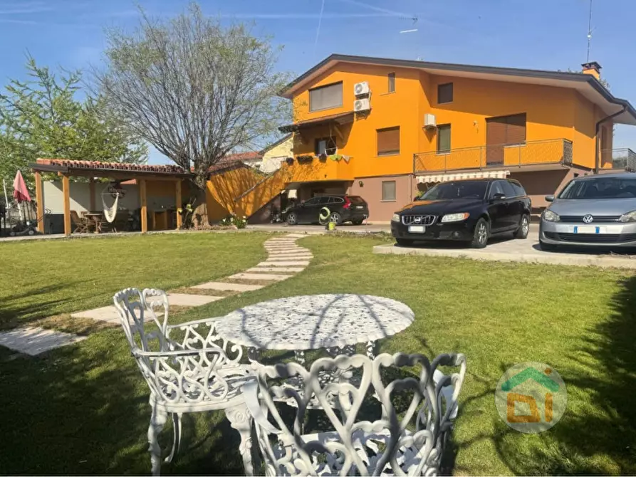 Immagine 4 di Villa in vendita  in via Staranzano, 22 a Ronchi Dei Legionari