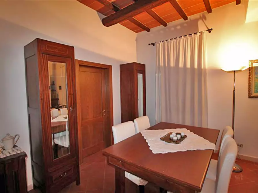 Immagine 4 di Casa bifamiliare in vendita  in via trento a Sinalunga