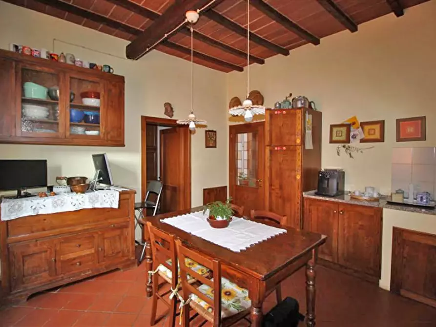 Immagine 7 di Casa bifamiliare in vendita  in via trento a Sinalunga