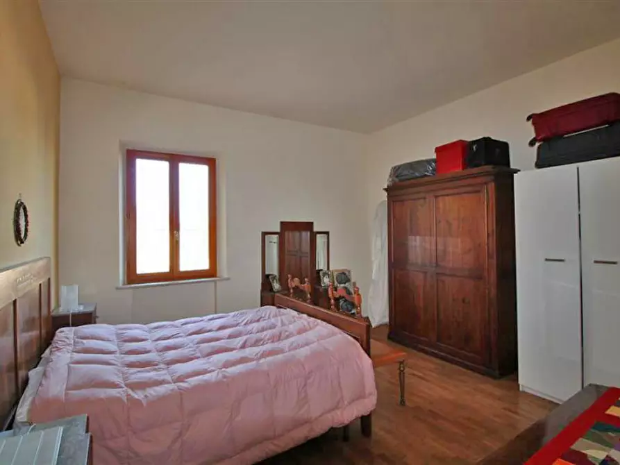 Immagine 10 di Casa bifamiliare in vendita  in via trento a Sinalunga