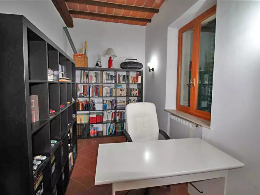 Immagine 13 di Casa bifamiliare in vendita  in via trento a Sinalunga