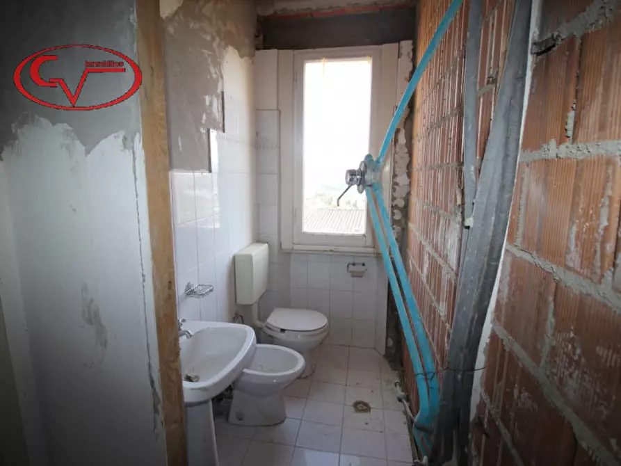 Immagine 16 di Villa in vendita  in via roma laterina a Laterina Pergine Valdarno