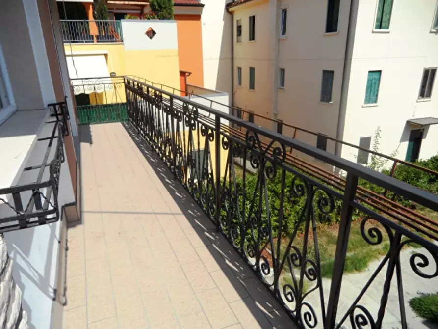 Immagine 2 di Appartamento in affitto  in legione antonini a Vicenza