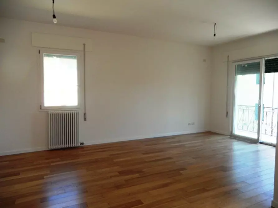 Immagine 8 di Appartamento in affitto  in legione antonini a Vicenza