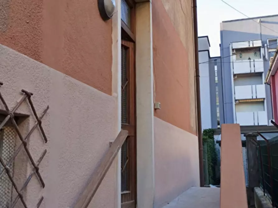 Immagine 13 di Appartamento in affitto  in legione antonini a Vicenza