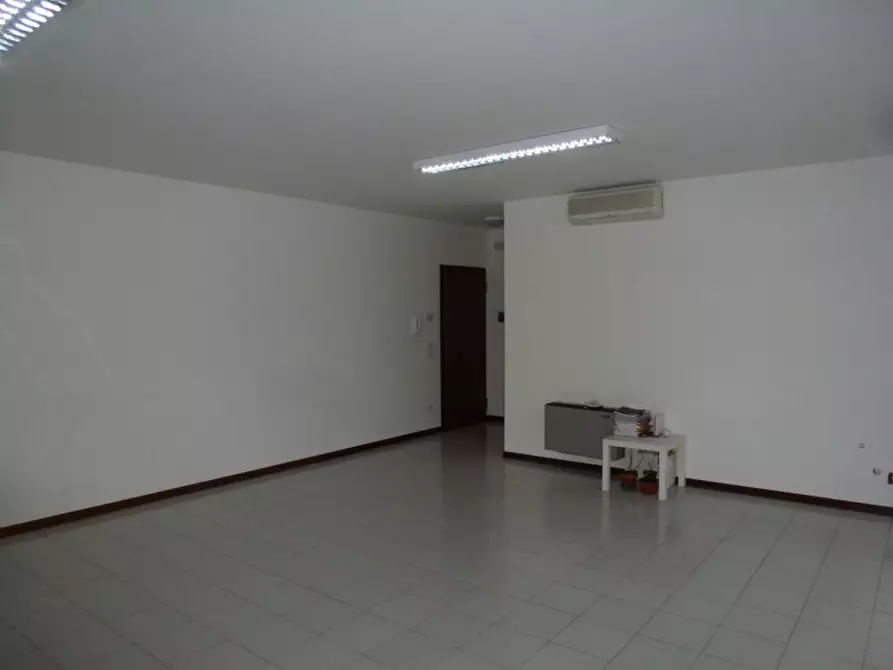 Immagine 2 di Ufficio in vendita  in via roma a Saonara