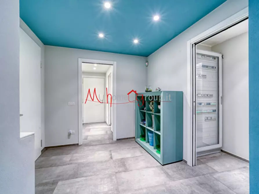 Immagine 3 di Villa in vendita  in Via Venzone a Padova