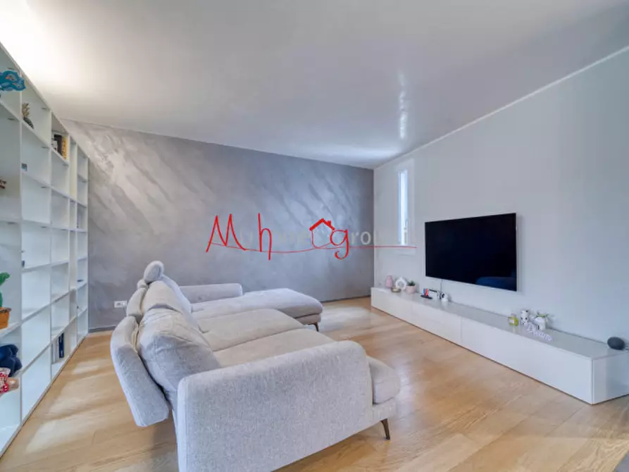 Immagine 5 di Villa in vendita  in Via Venzone a Padova