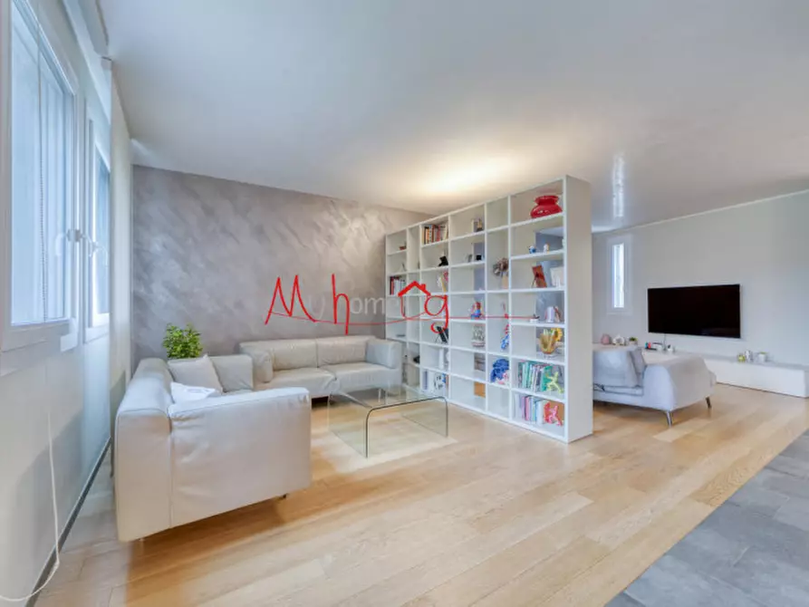 Immagine 6 di Villa in vendita  in Via Venzone a Padova