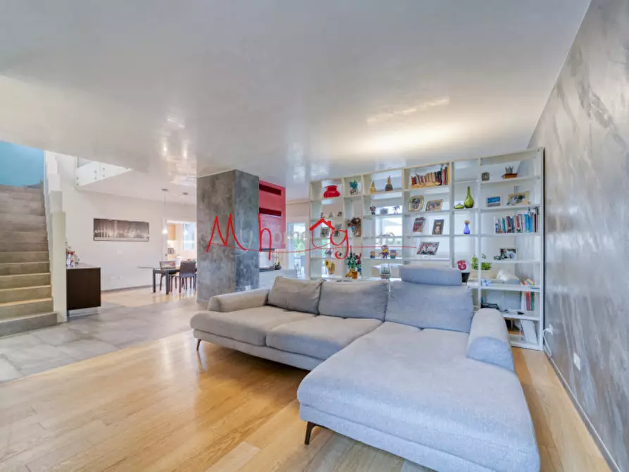 Immagine 8 di Villa in vendita  in Via Venzone a Padova