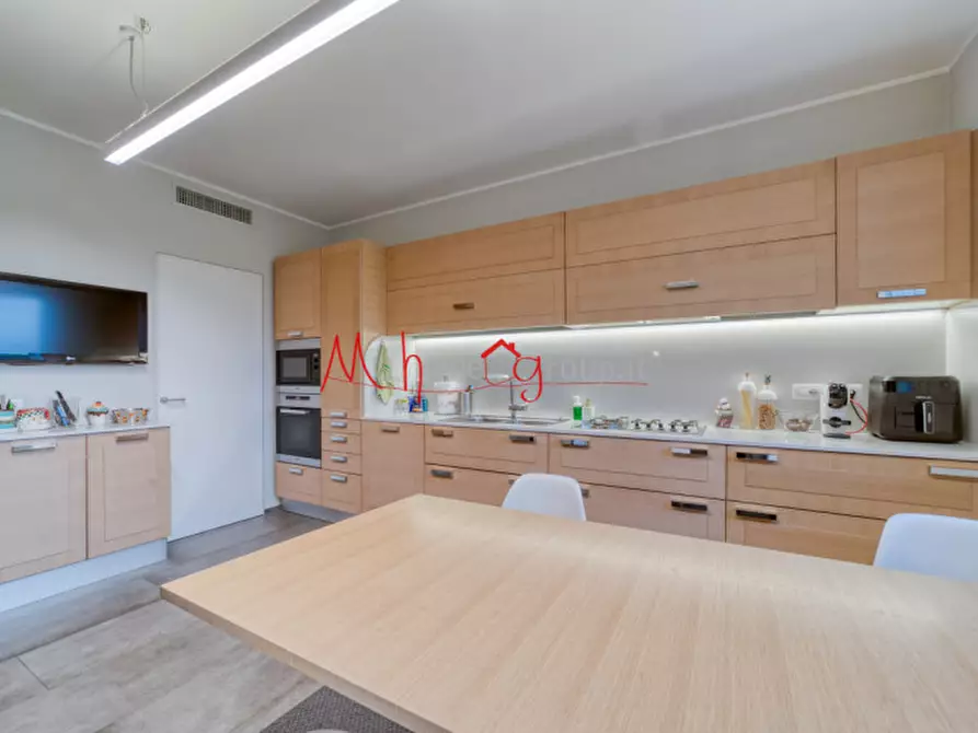 Immagine 11 di Villa in vendita  in Via Venzone a Padova