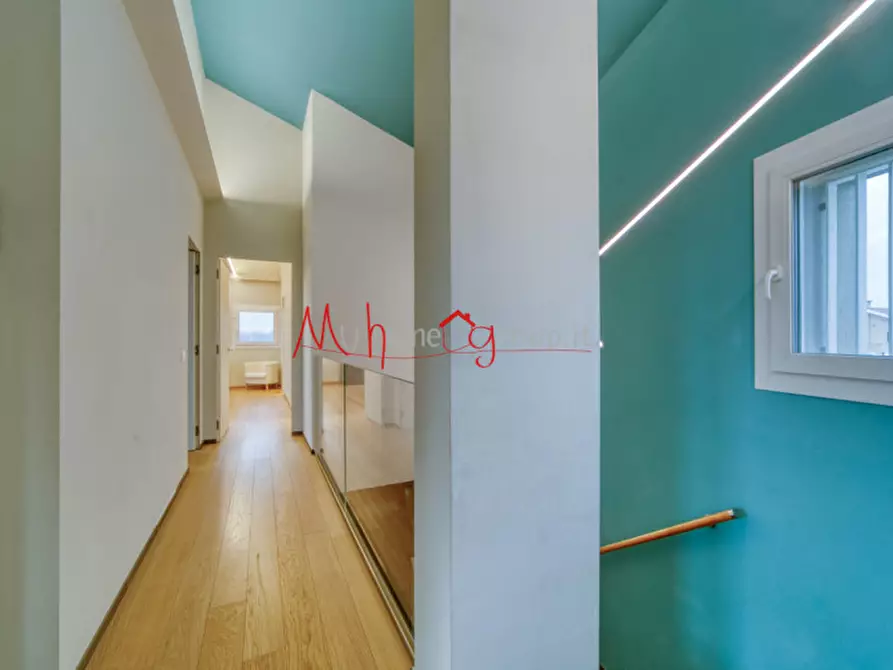 Immagine 15 di Villa in vendita  in Via Venzone a Padova