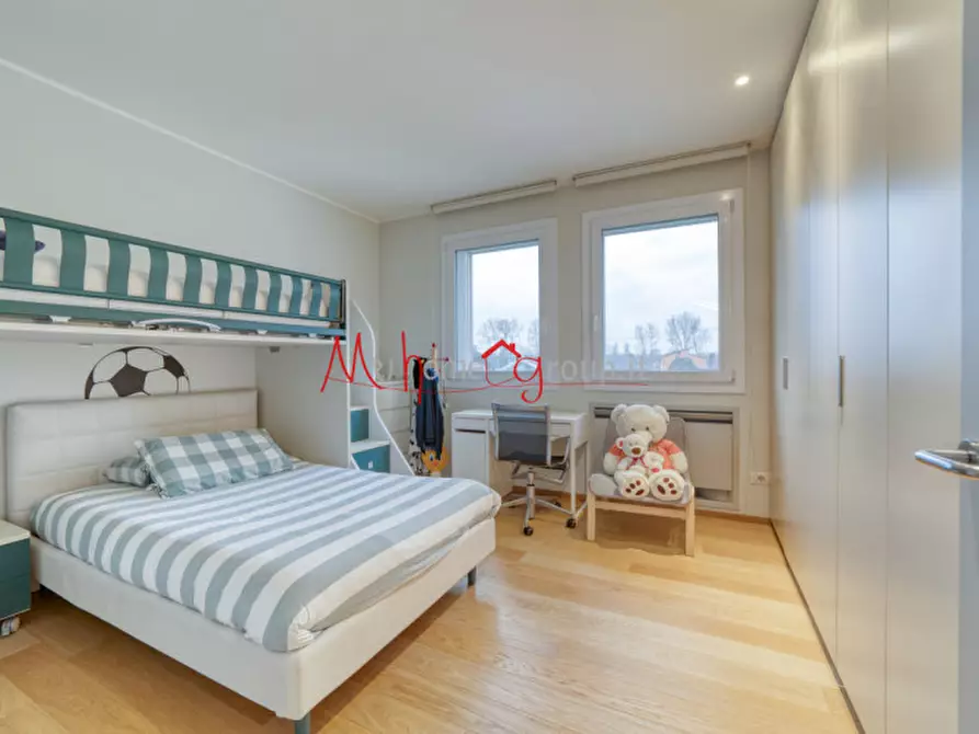 Immagine 16 di Villa in vendita  in Via Venzone a Padova