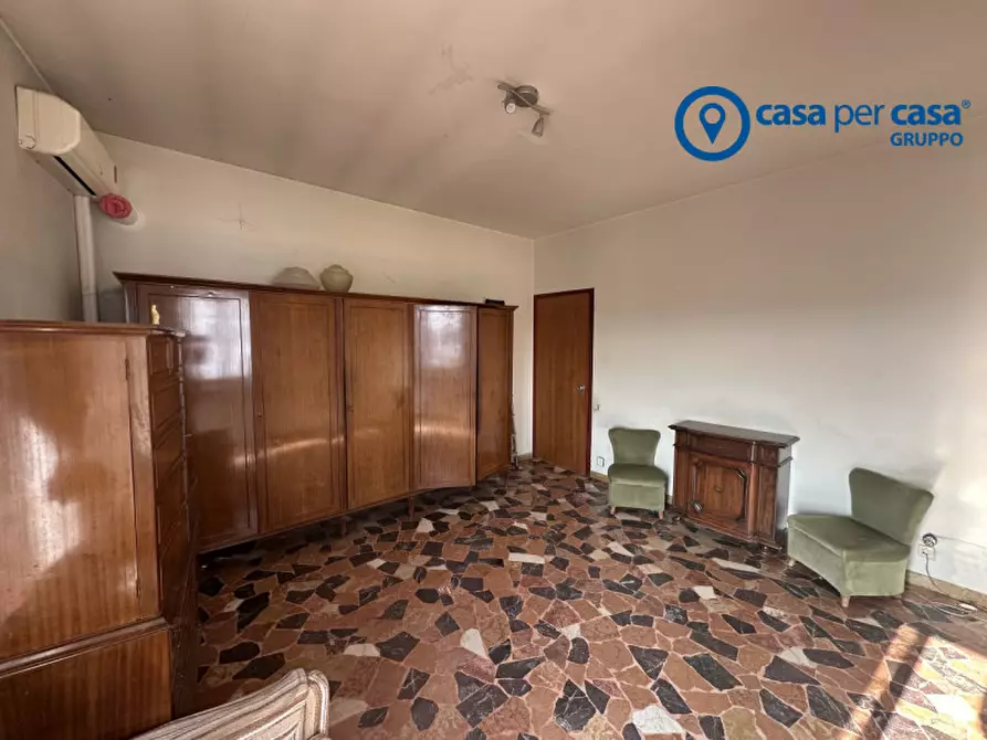 Immagine 33 di Appartamento in vendita  in Corso del Popolo 40 a Rovigo