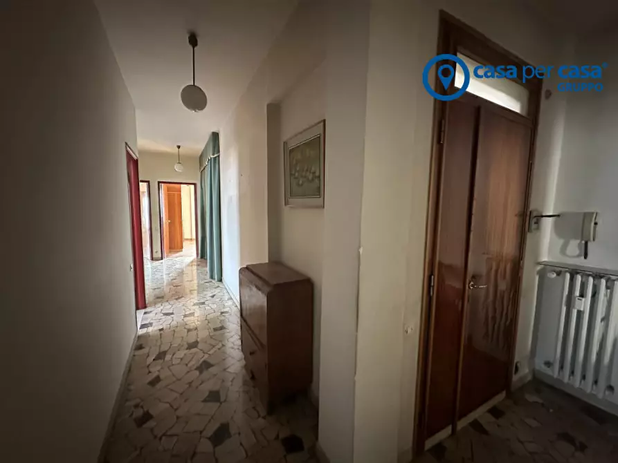 Immagine 39 di Appartamento in vendita  in Corso del Popolo 40 a Rovigo