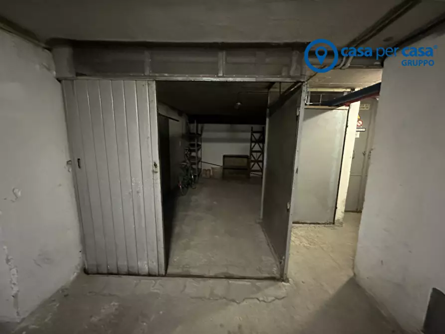 Immagine 43 di Appartamento in vendita  in Corso del Popolo 40 a Rovigo