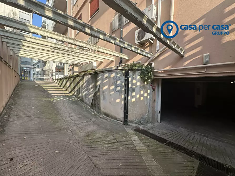 Immagine 44 di Appartamento in vendita  in Corso del Popolo 40 a Rovigo