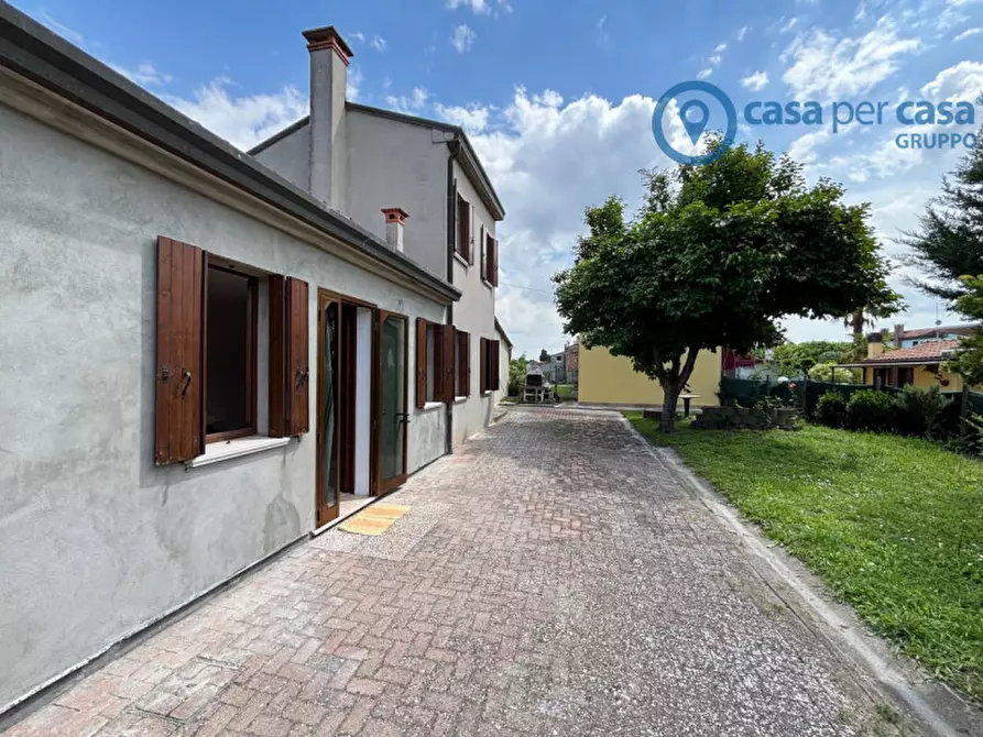 Immagine 14 di Casa indipendente in vendita  a San Martino Di Venezze