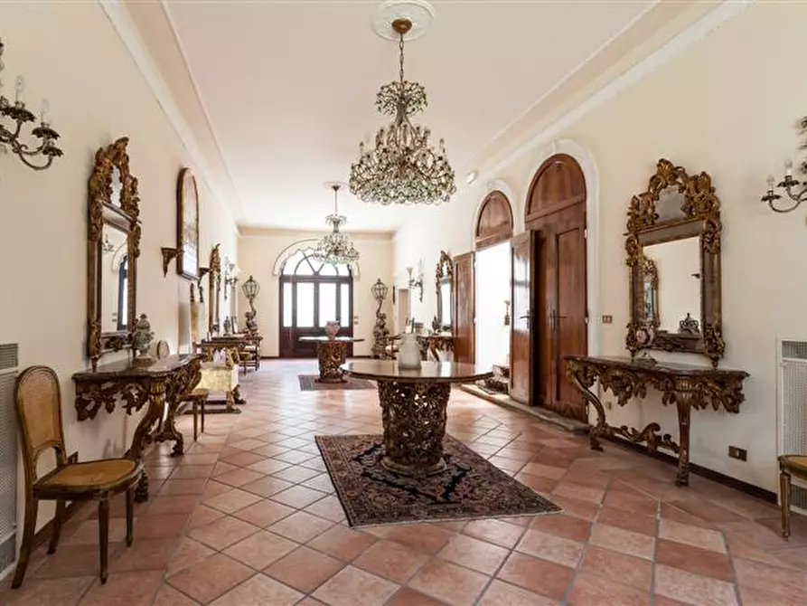 Immagine 9 di Villa in vendita  a Massanzago