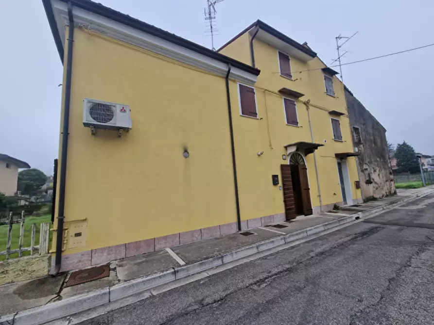 Immagine 1 di Villetta a schiera in vendita  in Umberto I,6 a Bovolone