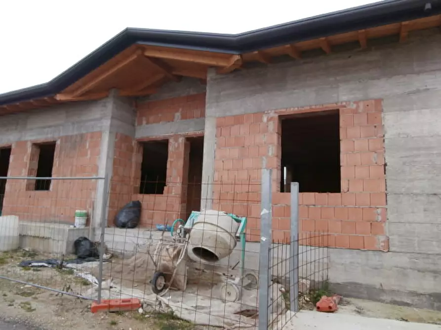 Immagine 5 di Villa in vendita  a Bovolone