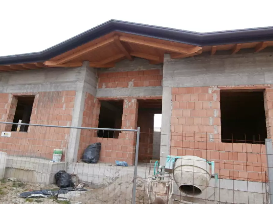 Immagine 7 di Villa in vendita  a Bovolone