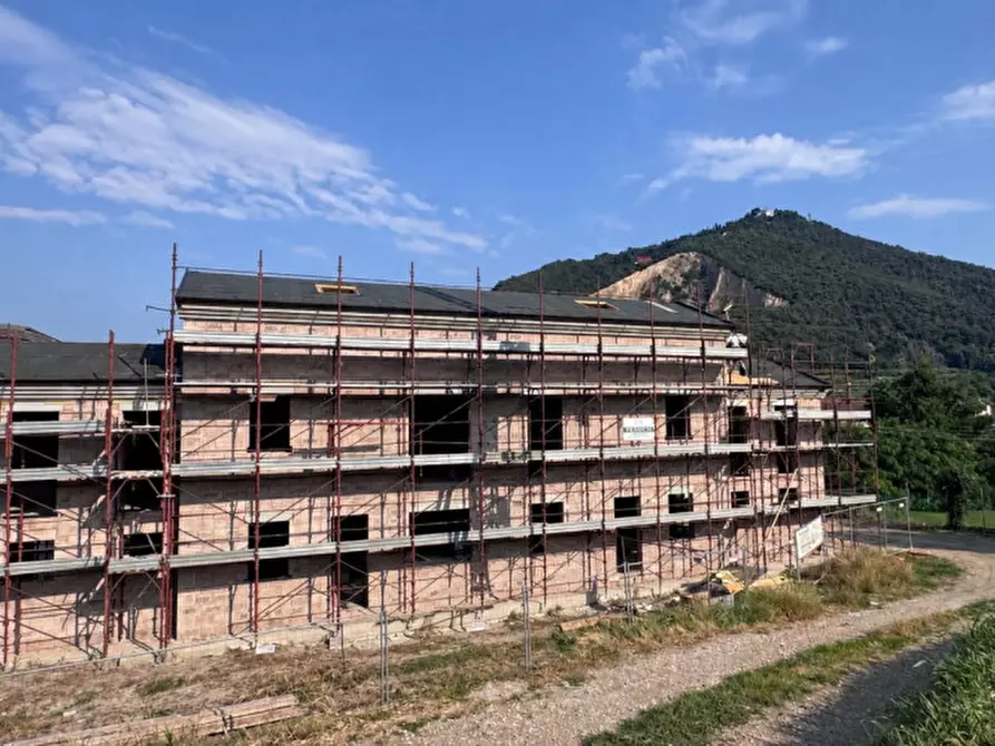 Immagine 1 di Casa bifamiliare in vendita  a Monselice