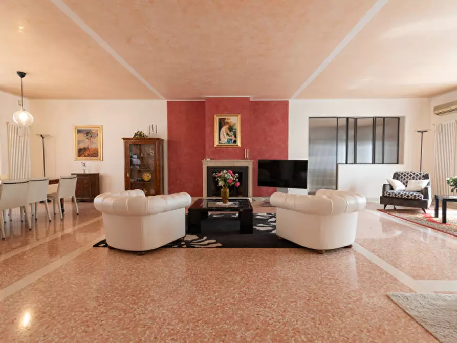 Immagine 8 di Casa bifamiliare in vendita  a Monselice